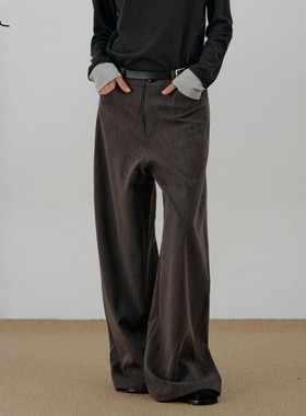 COLN宽松休闲裤宽阔却不显过松垮足以给你的双腿自由