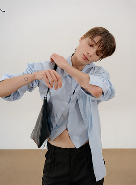 COLN假两件长袖衬衫的将春日掩不住的层叠浪漫穿在身上又随意搭配