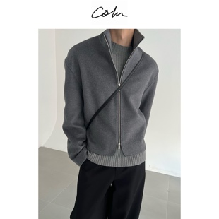 COLN对冬日臃肿sayno务必落实轻盈时髦穿衣原则 还是拉链毛呢夹克
