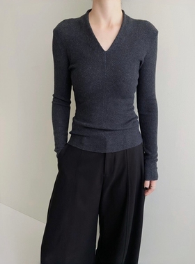 杭州四季青高端韩货深灰色毛针织内搭长袖t恤V领打底衫上衣高级感