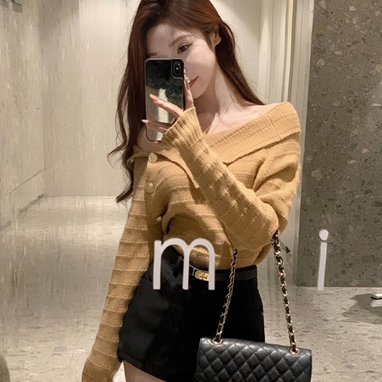 不规则翻领设计感一字露肩针织衫