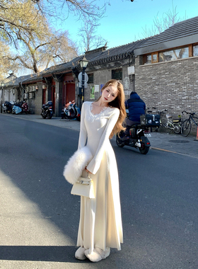 AshySnow清冷缪斯蕾丝拼接收腰长袖针织内搭连衣裙花边纸片人坑条