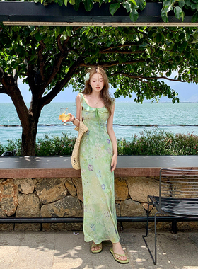 Ashy Snow 绿野之境 法式荷叶边斜裁碎花雪纺连衣裙