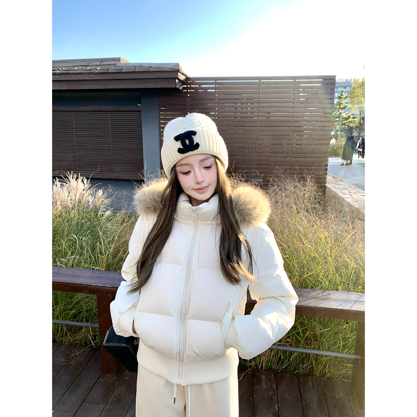 挪威雪岛收腰毛领羽绒服