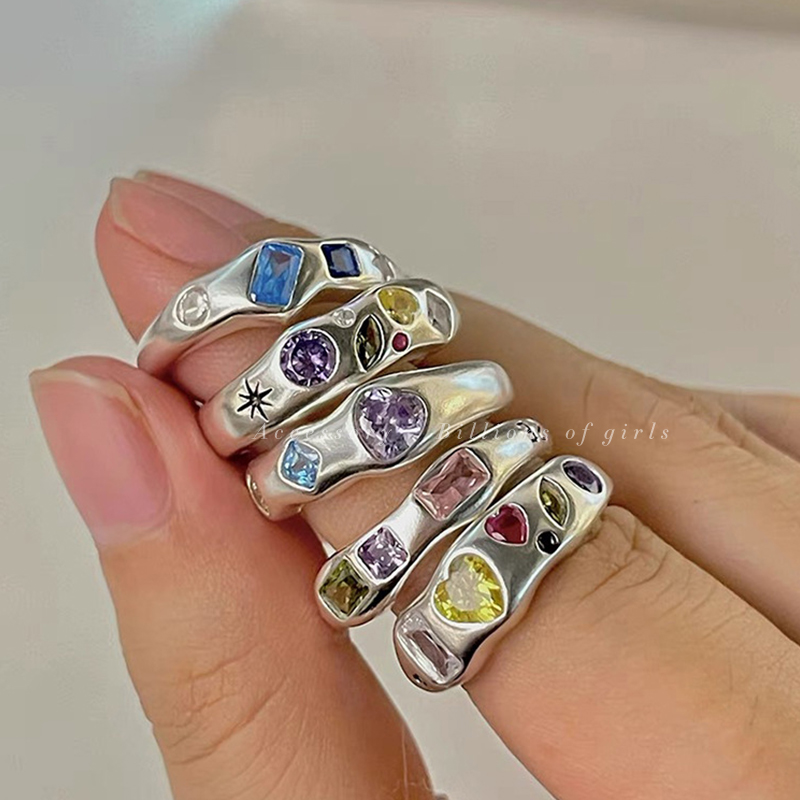 不规则哑光金属彩色锆石爱心戒指