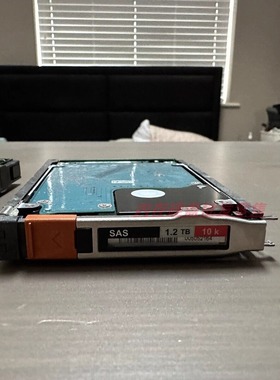 EMC 005052164 1.2T 1.2TB 10K 6G 2.5寸 存储硬盘SFF SAS VMAX