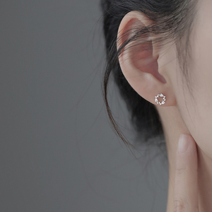 【巷南】999纯银花环耳钉锆石耳环女夏2026新款爆款小众耳饰轻奢