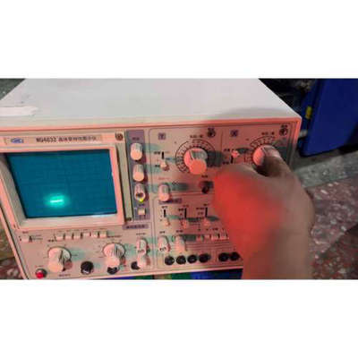 议价杭州五强 晶体管特性图示仪，型号:WQ4832，通电如影片，议价