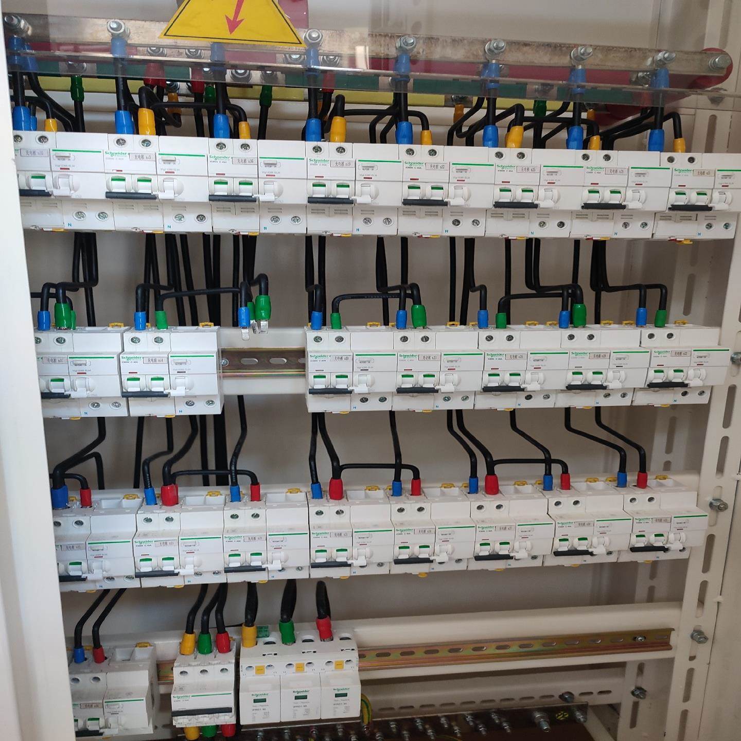 非实价议价议价捷诚：施耐德ELM电磁式漏电保护器空气开关2PC40A