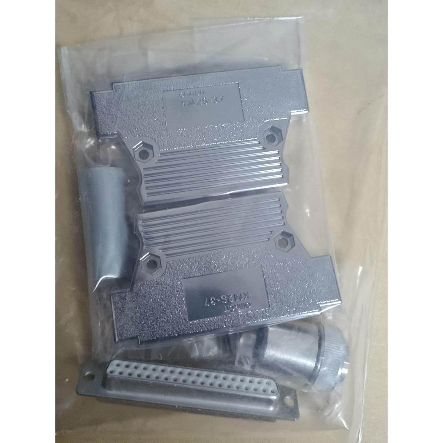 议价商品勿拍欧姆龙XM2S－37全新未使用，，共3套议价商品勿拍