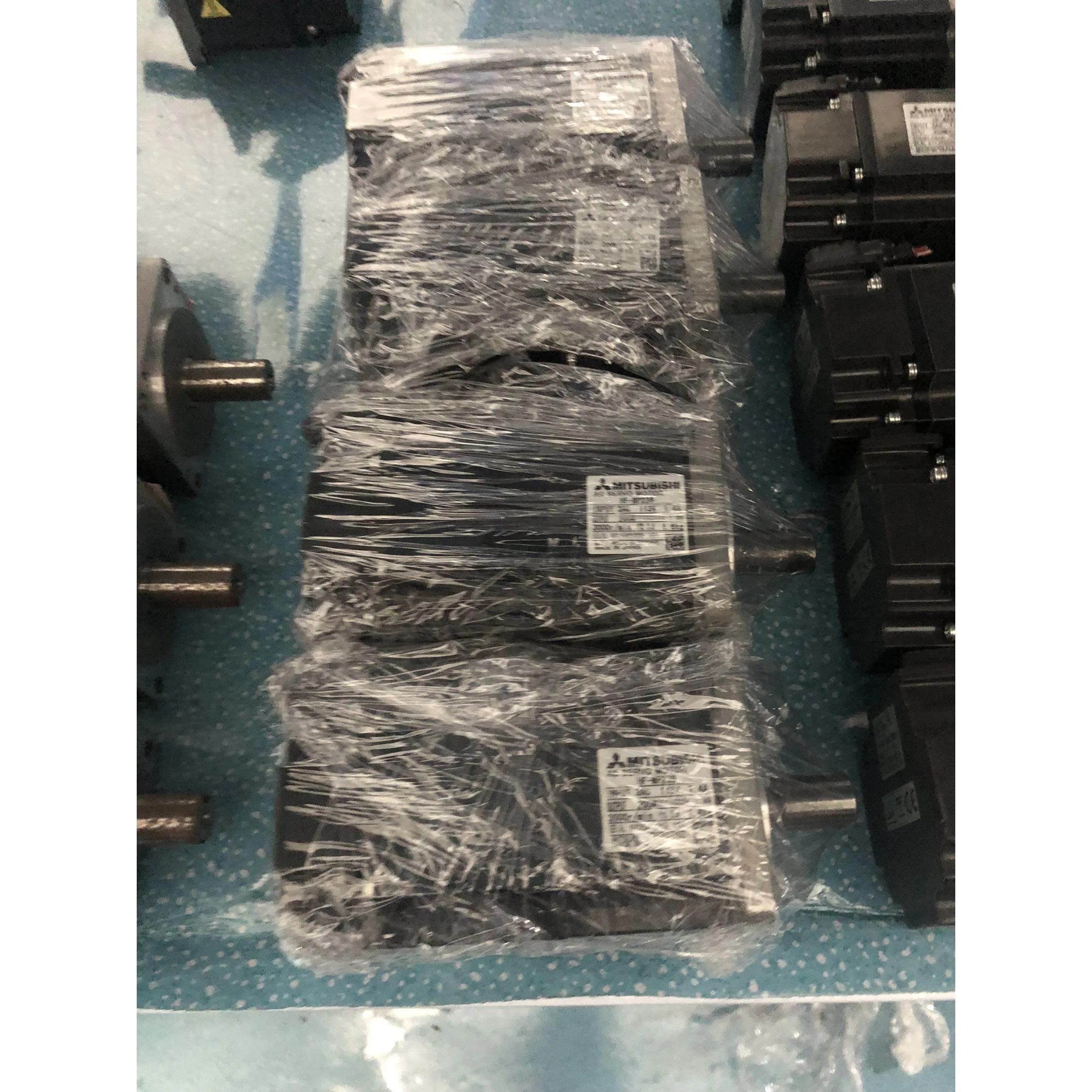 非实价议价议价伺服电机 HF-MP23B HF-MP23BK 现货 测试好 质量好