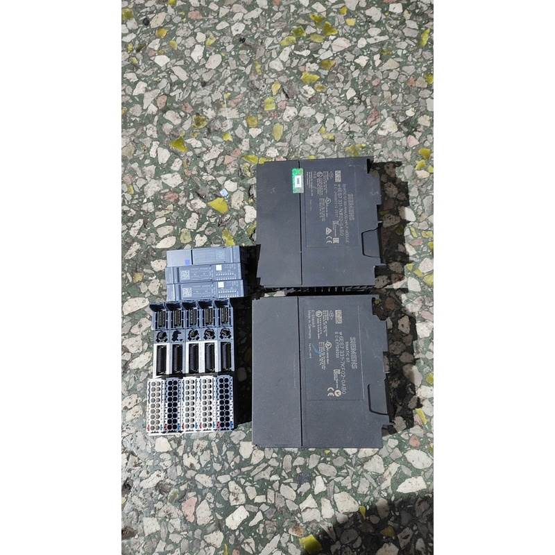 非实价议价议价西门子模块3个，还有1个端子，还有2个PLC非实价议