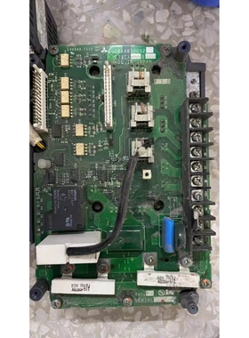 非实价议价议价二手BC186A832G52 三菱变频器E740系列 E74GA5.5B