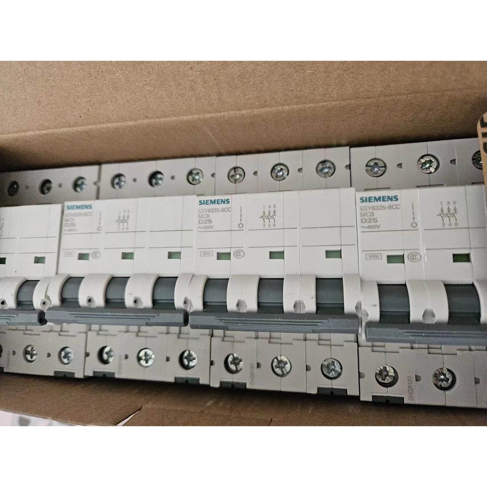 非实价议价议价断路器5SY6502-7CC 5SY6503-7CC 5SY6504-7CC 5SY6