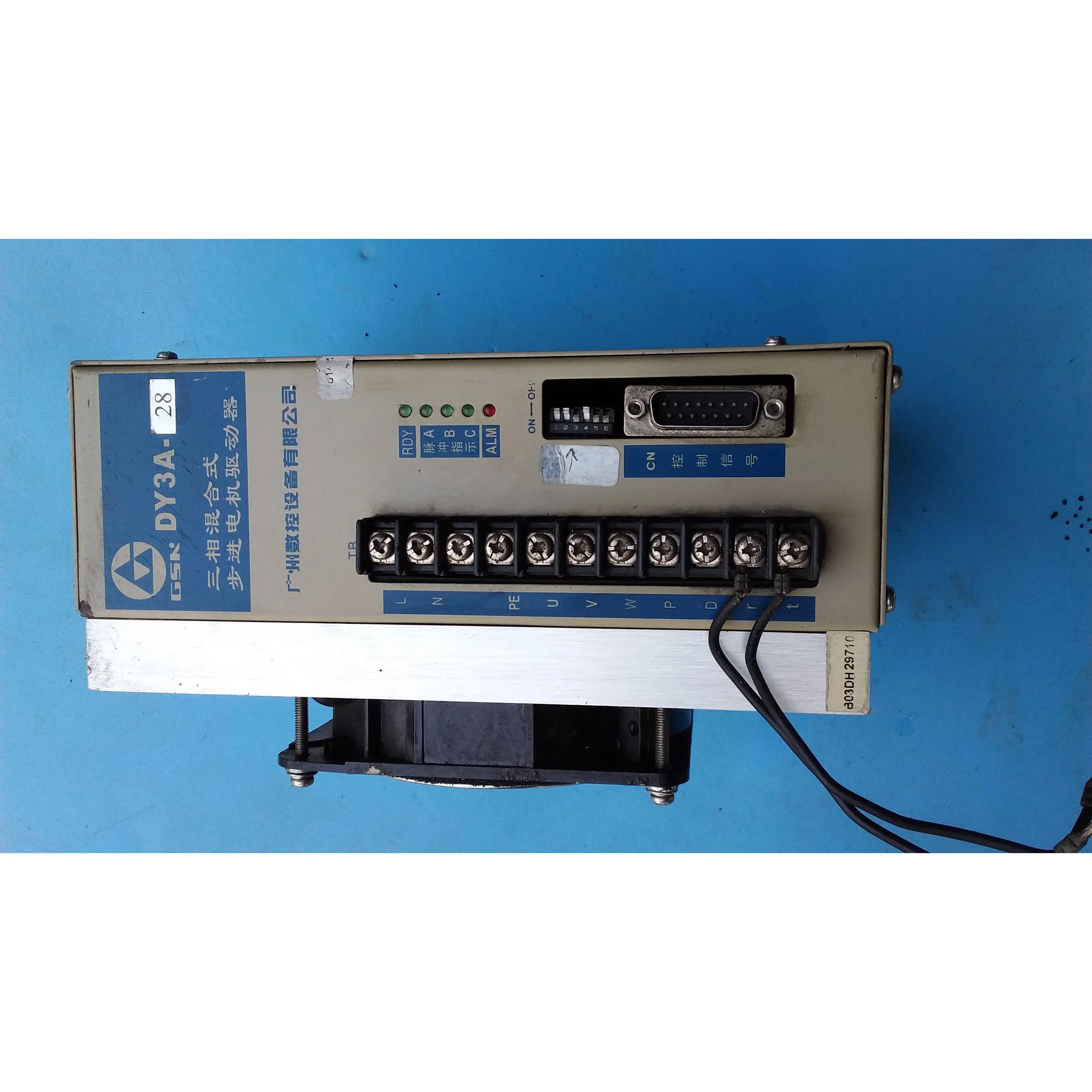 非实价议价议价浩 DY3A-28 三相混合式步进驱动单元 二手 实物拍