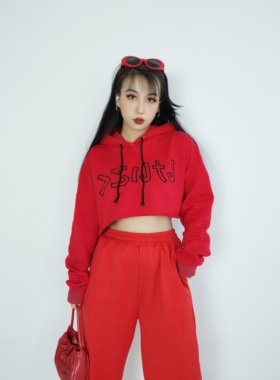 春季新品街头嘻哈红色刺绣长袖短款连帽卫衣外套宽松高腰上衣女潮