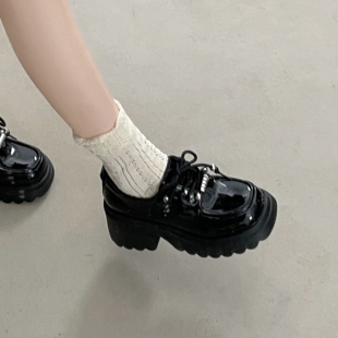 鞋子女2026新款女鞋英伦风小皮鞋黑色厚底系带乐福鞋增高百搭单鞋