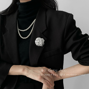 别针胸花配饰 ins冷淡风液态不规则金属熔岩胸针女小众高级感西装