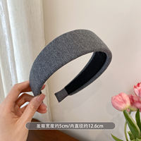 Korean-style wide-brimmed headbands for women's daily wear, high-top knitted headbands for washing the face and pressing hair, high-end hair bands and hairpins thumbnail 3
