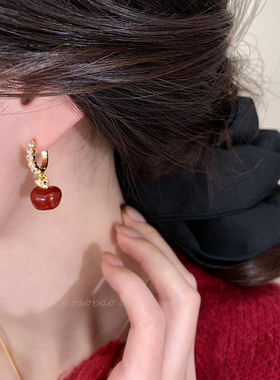 新年红色平安果耳环女高级感小众轻奢耳扣2026新款氛围感过年耳饰