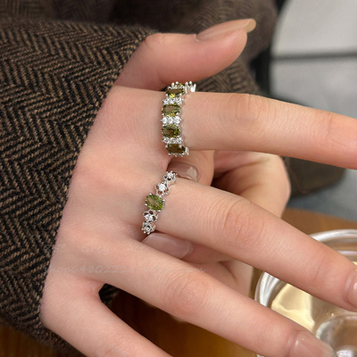 法式高级感精致橄榄绿锆石戒指
