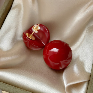 新年红色珍珠耳钉女2026新款爆款港风复古耳饰高级感气质小众耳环