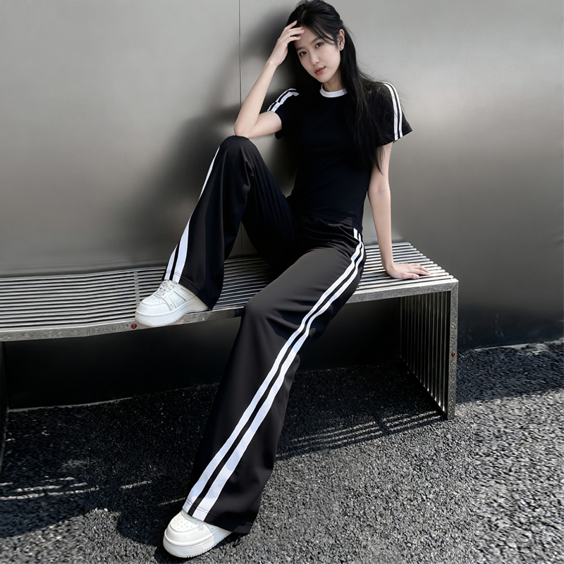 瑜伽服套装女2025新款宽松显瘦