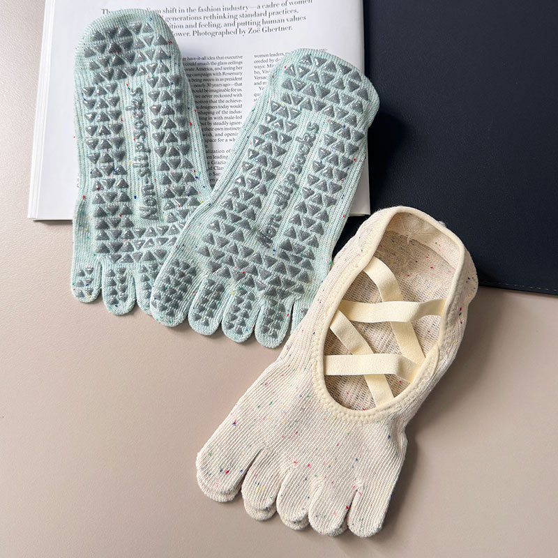 瑜伽袜五指分趾袜防滑女室内运动