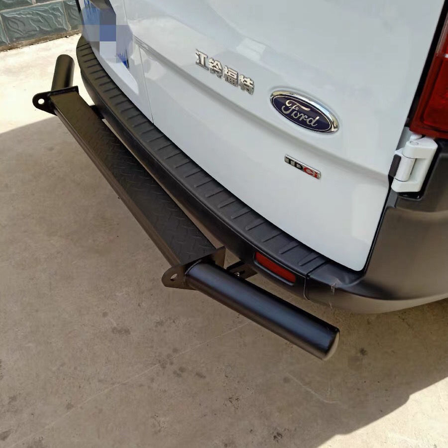 福特新全顺加装后保险杠