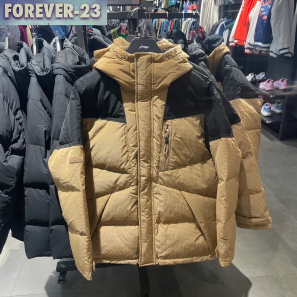 连帽保暖鸭绒吸热羽绒服李宁