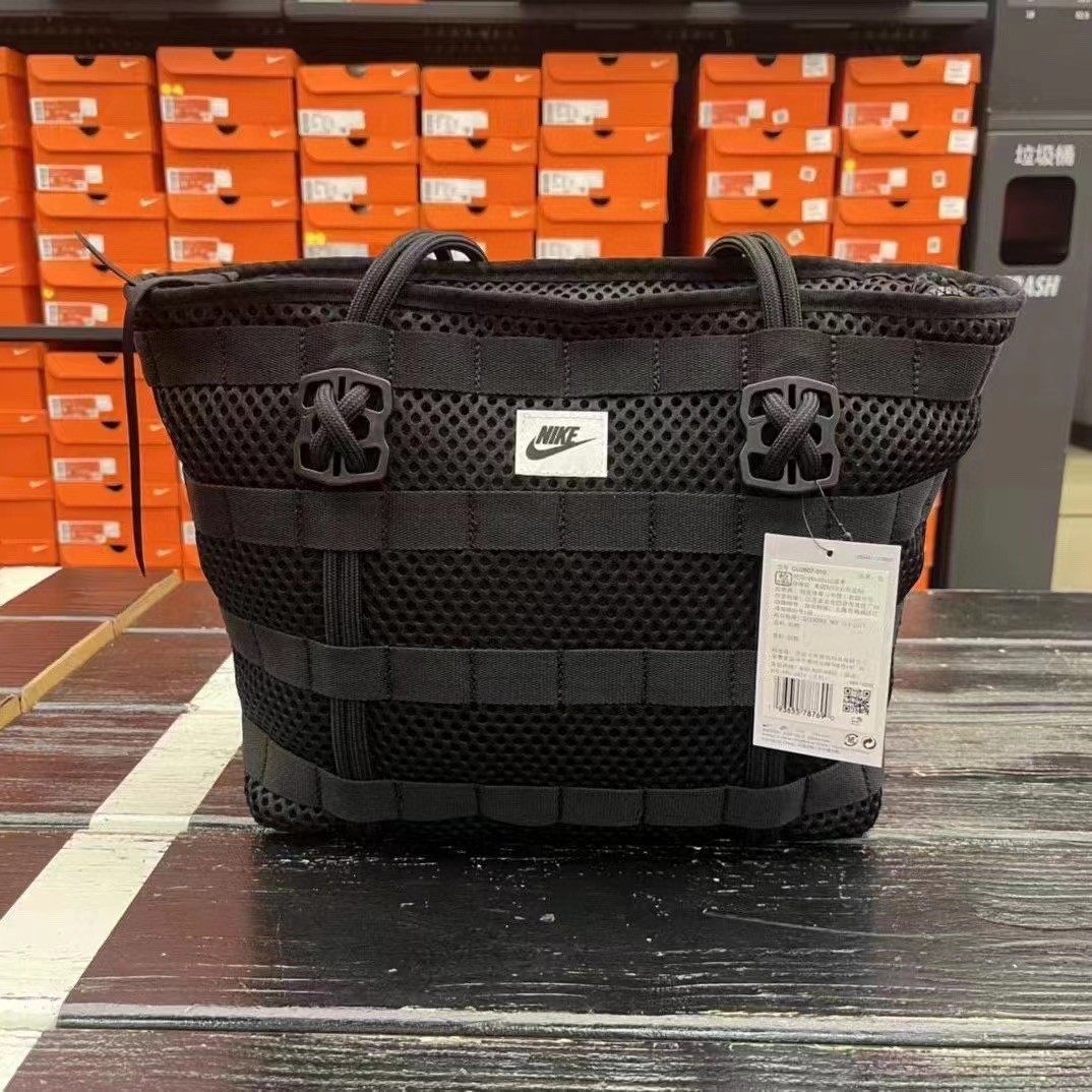 运动休闲单肩手拎托特挎包