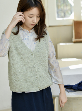 24QDM-005【山月花涧】前世今生复古温婉文艺柔软针织V领马甲