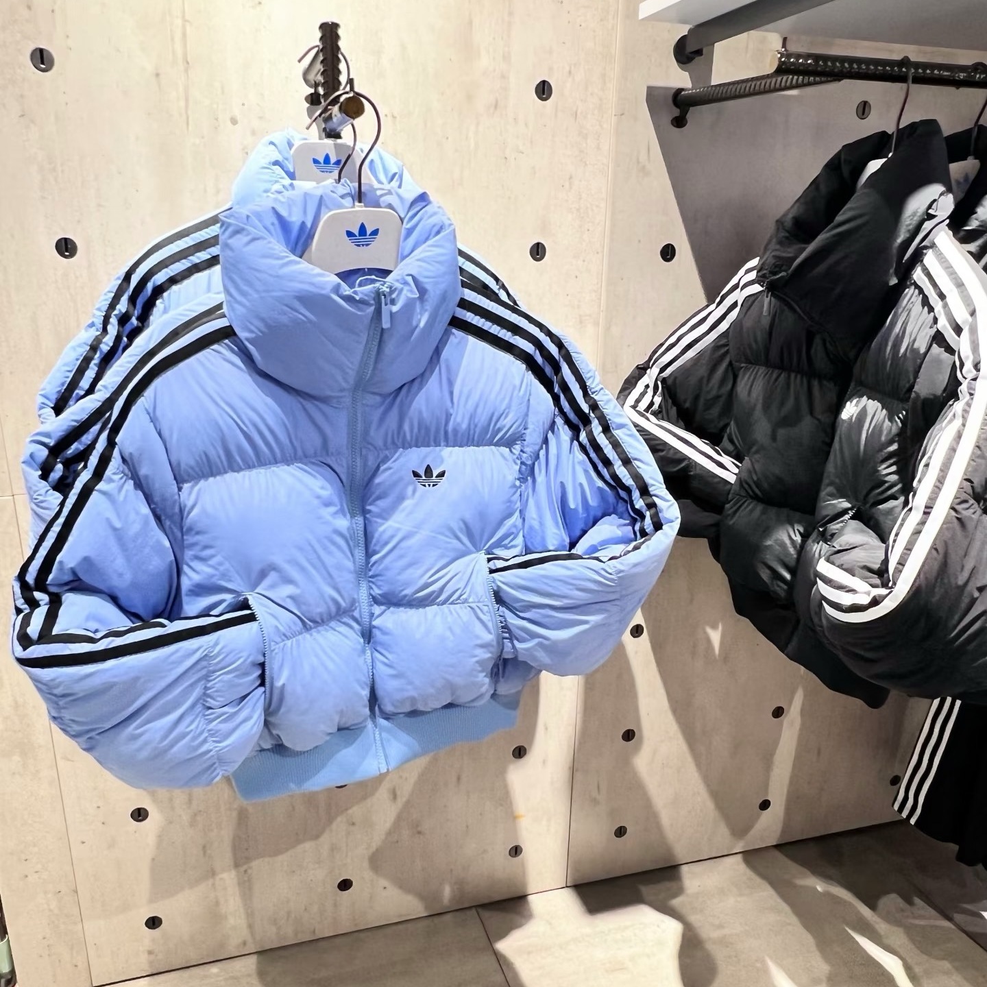 Adidas三叶草25冬女子休闲立领短款运动保暖棉服JX2969 JX2970