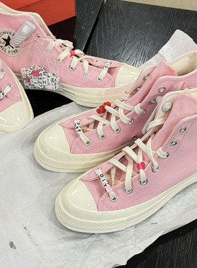 CONVERSE匡威1970S女子粉红色蝴蝶刺绣DIY坠饰高帮帆布鞋 A06095C