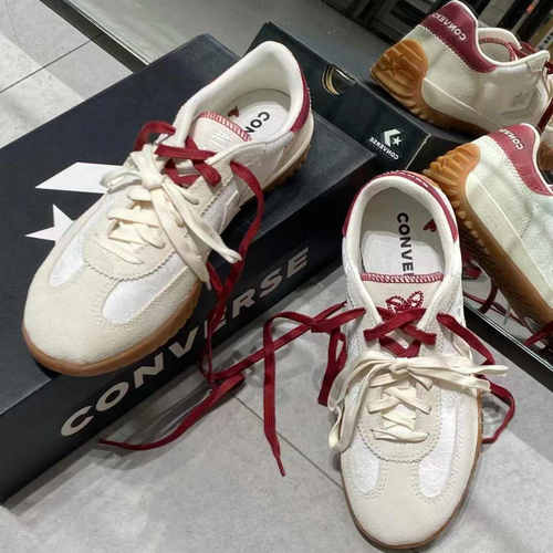 正品匡威Converse 情人节限定翻毛皮奶白樱桃红低帮德训鞋A16579C