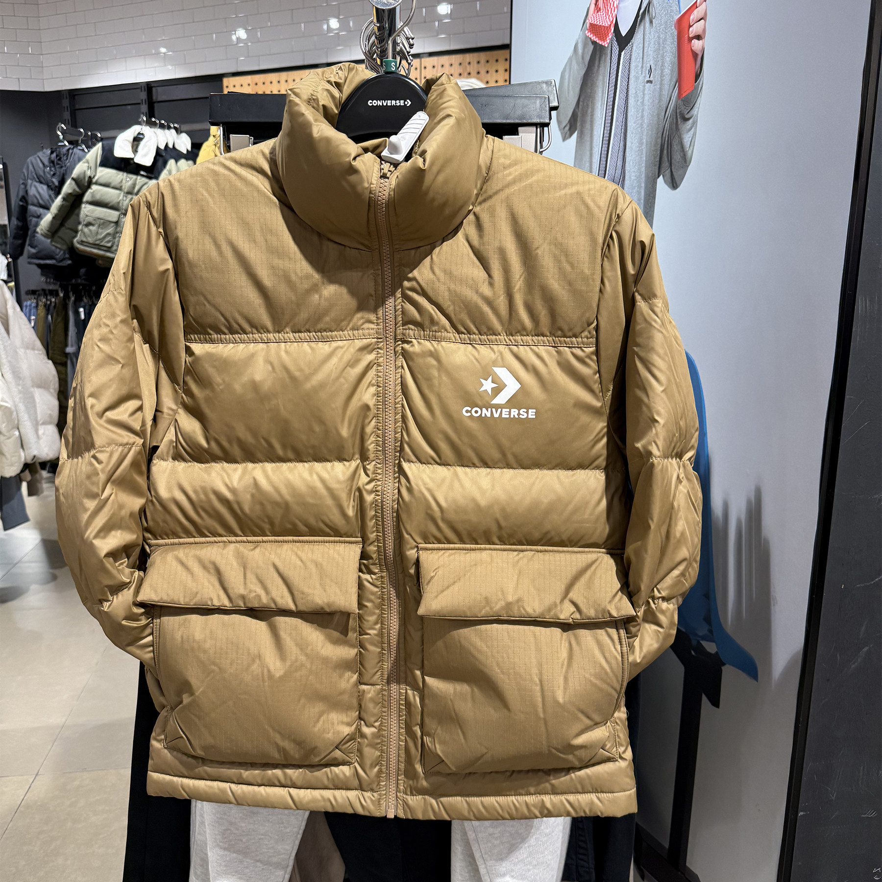 匡威男冬季立领保暖短款羽绒服