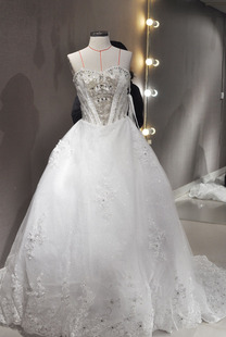 大码 全新处理婚纱拖尾抹胸心形领口大气纯白色重工精致 广州正品