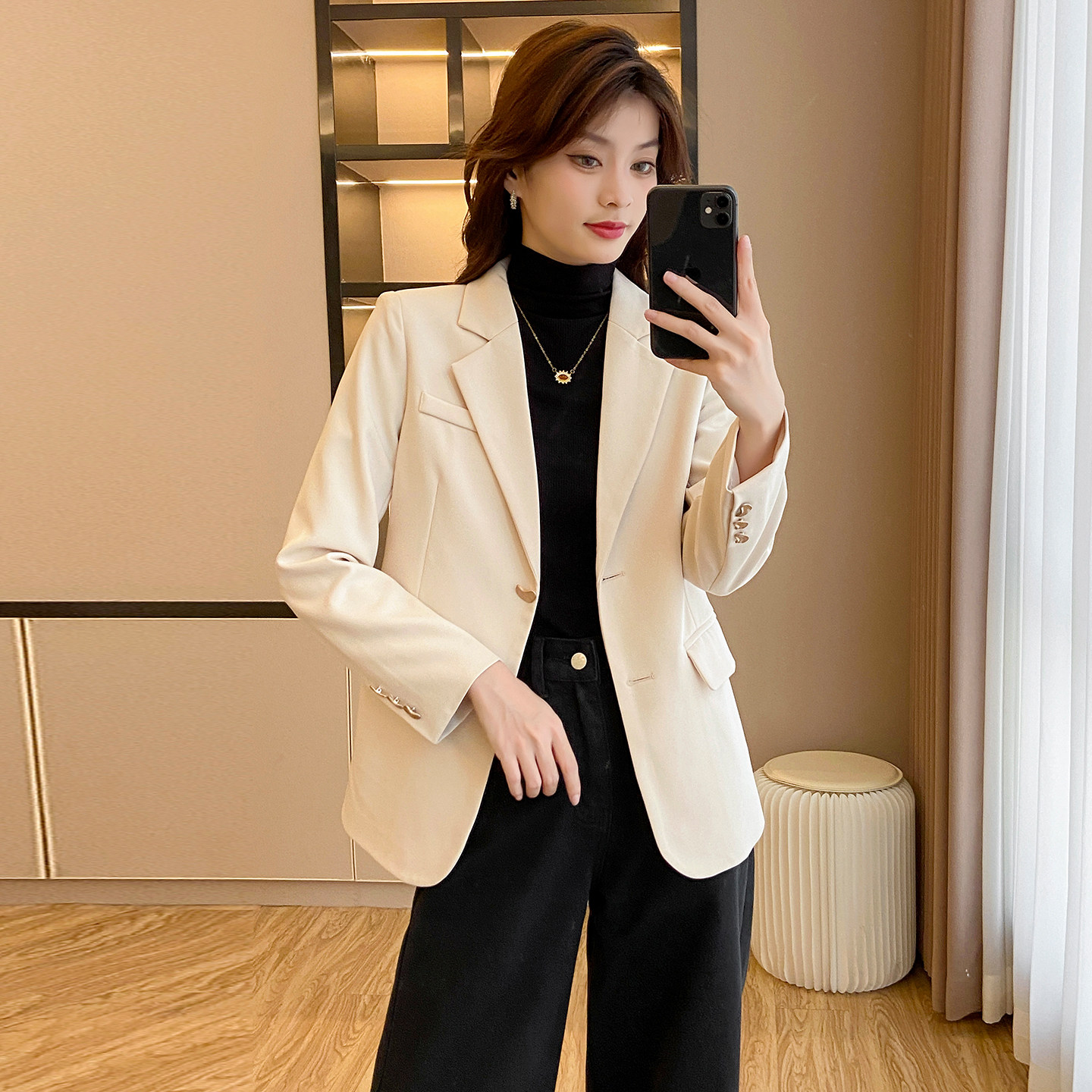 百搭小西装外套女2026春秋装新款高级感休闲气质显瘦大码女士西服,女装/女士精品,常规大码外套,淘宝优惠券,粉丝福利购,淘宝优惠卷