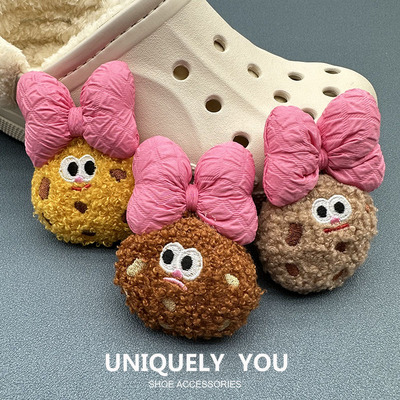 Crocs洞洞鞋毛绒配饰鞋花曲奇饼