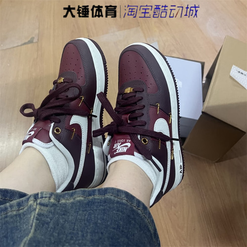 Nike/耐克Air Force 1AF1女鞋白红时尚百搭低帮板鞋IR0485-611