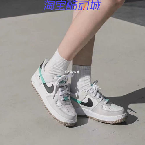 Nike耐克女子低帮休闲板鞋