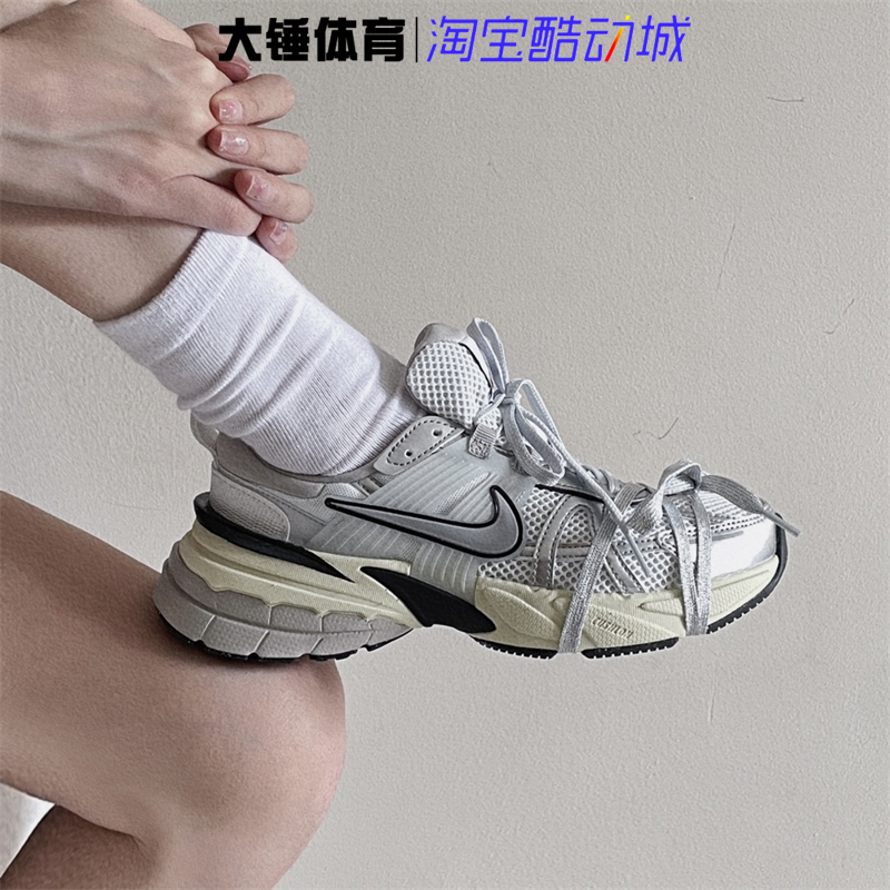 耐克女跑鞋减震防滑复古低帮