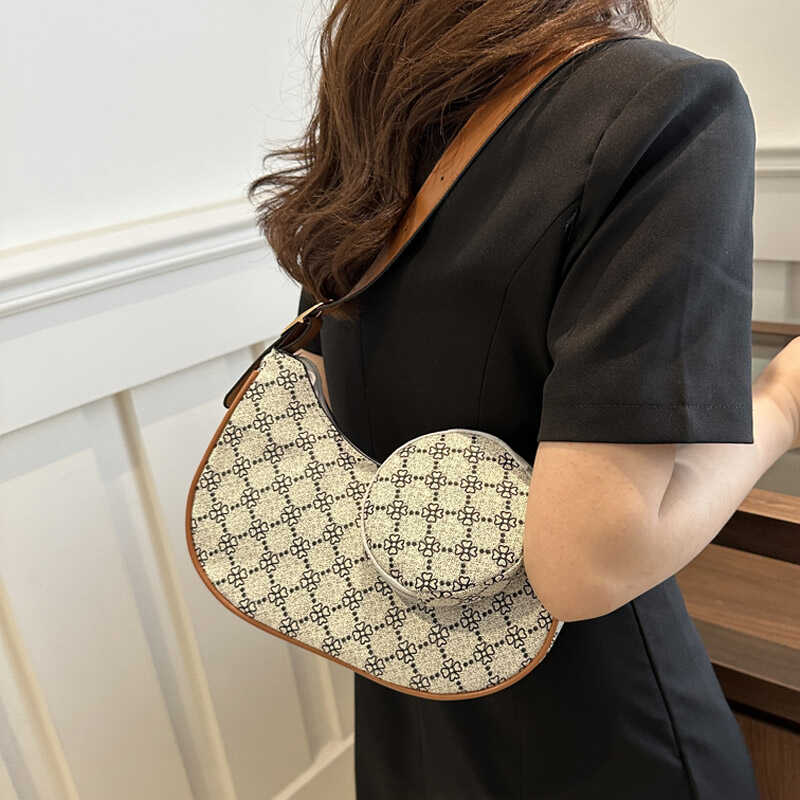 麦瑞雅时尚复古单肩休闲腋下包