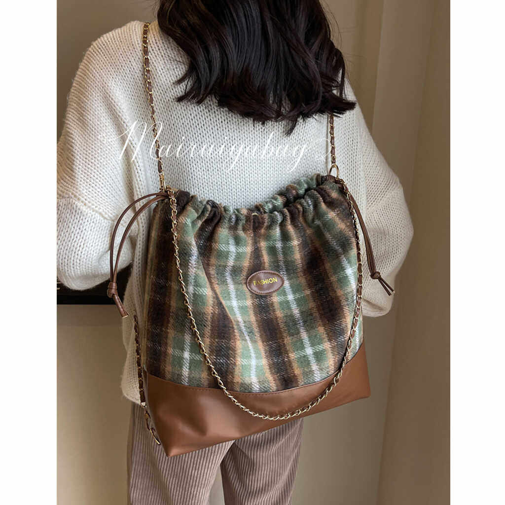 复古学院风格子双肩包女秋冬2024新款潮韩国毛呢大容量多用水桶包,箱包皮具/热销女包/男包,托特包,淘宝优惠券,粉丝福利购,淘宝优惠卷