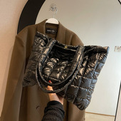 高级感2022新款 潮韩版 通勤托特包太空棉服女包手提包大容量单肩包