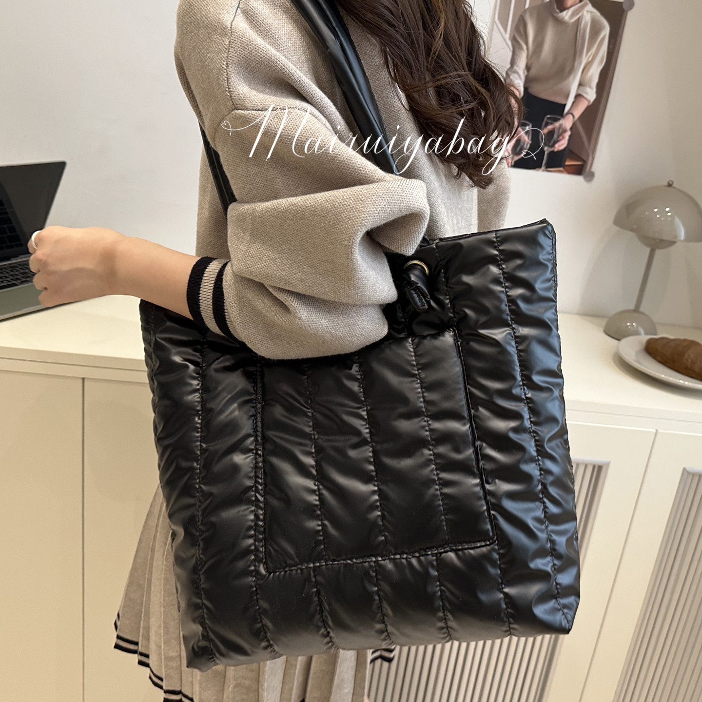 时尚百搭手提袋羽绒通勤托特包