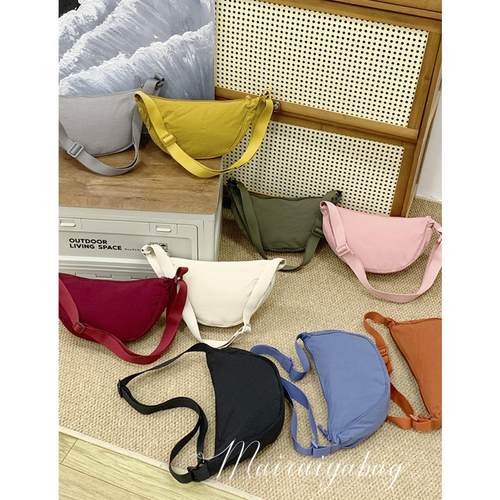 文艺休闲风尼龙帆布日单饺子包