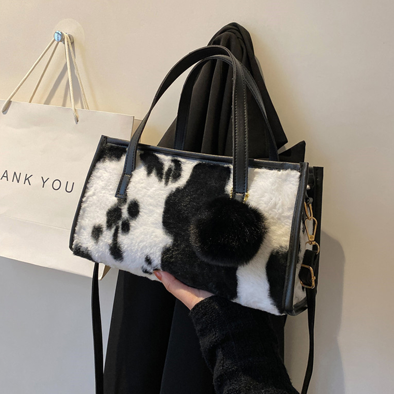 麦瑞雅大容量毛绒通勤复古托特包