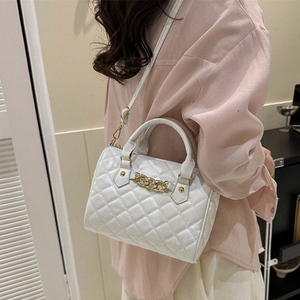 百搭菱格链条波士顿水桶包包女2023新款高级感质感百搭手提斜挎包