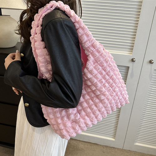 麦瑞雅少女心褶皱泡泡单肩托特包